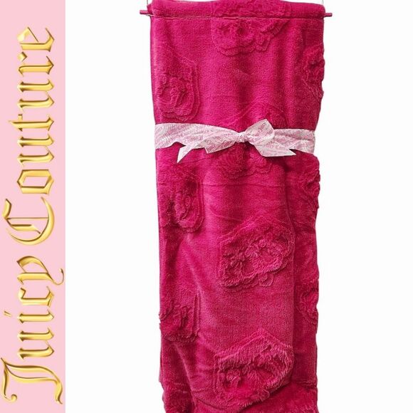 Juicy Couture Home Crown Embossed Faux Fur Plush Throw Blanket - Picture 1 of 7